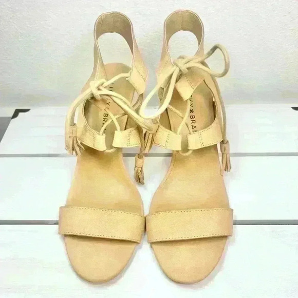 Lucky Brand Women’s Tan Suede Uzelia Tie Heels Size 8 (38) - Picture 3 of 9